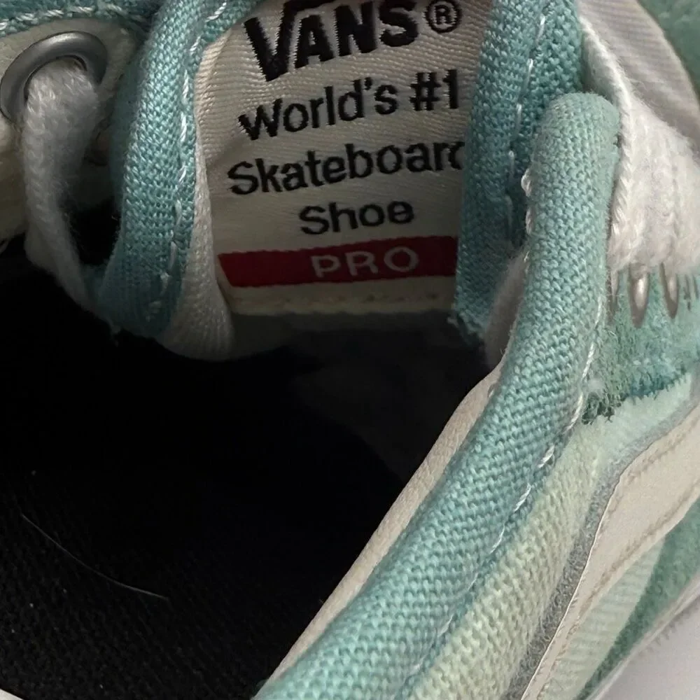 Vans Chima Pro 2 Lace Up Skate Sneakers in Teal/Aqua Suede and Canvas - Men’s US